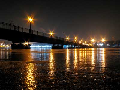 Клубы дыма пьянящего города...