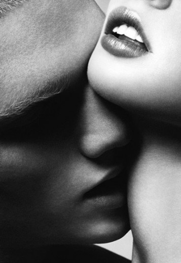 Горит любовь...