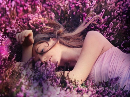 Аромат любви вдыхал...