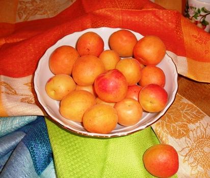 Абрикосы