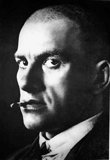 Просыпаясь, врываюсь в день...