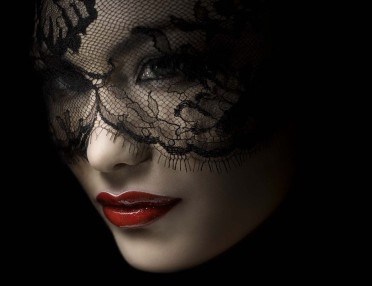 Жизни бой с греховной тенью...