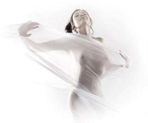 Опьянены мы грешными мечтами...