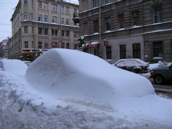 Снег засыпал много-мало...