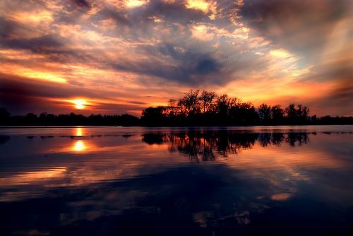Зазеркалье в заозёрье