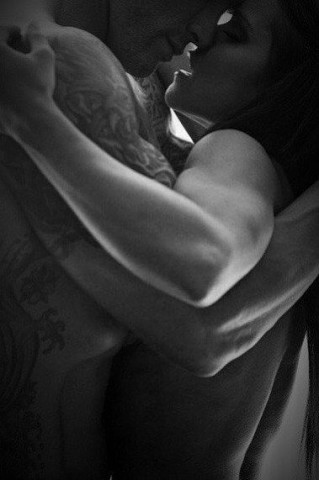 Порывами любви грешны...