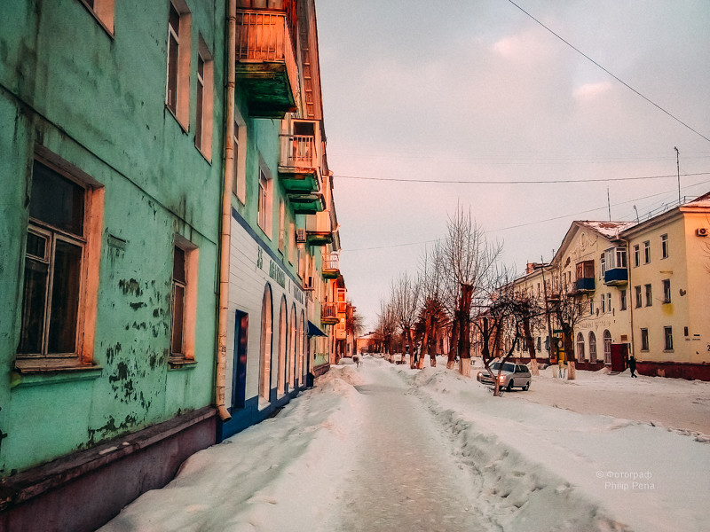 Я иду, мне улица знакома. Караул почётный тополей