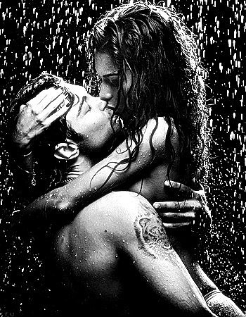 Юность беззаботная с возрастом мужчины...