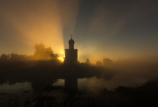 Эхо здесь в строчках данного стиха