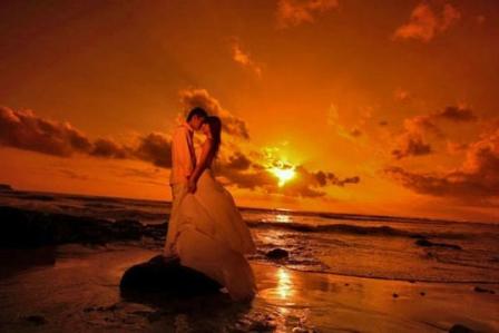 Средь жизненных при грешности дорог!