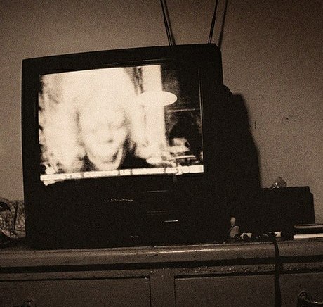 Чтоб оградить себя от слов обмана...