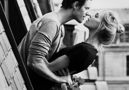 Средь уходящих в жизни дат