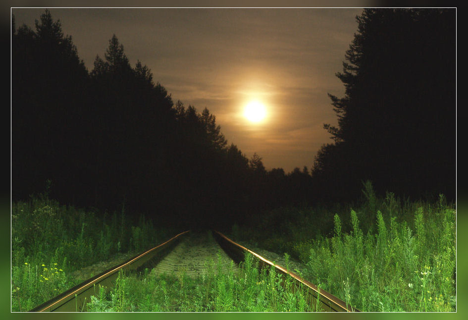 Ночь... разъезд... фонарь... печаль