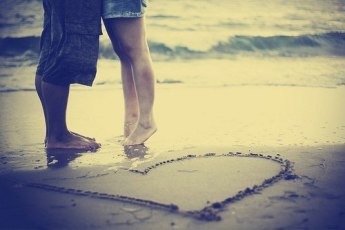 О, как любовь божественно свята!