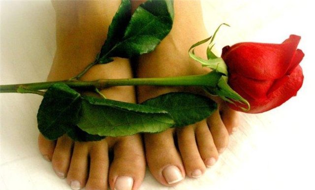 С тобой мне каждый день и радостен, и свят!