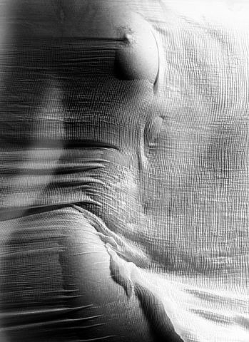 Мой ангел был изменами распят...