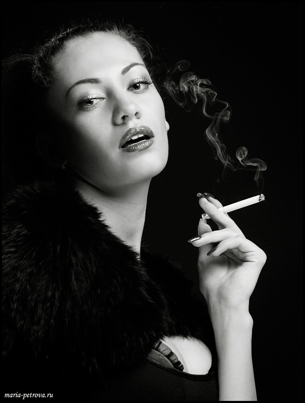 Сидела девушка в кафе...