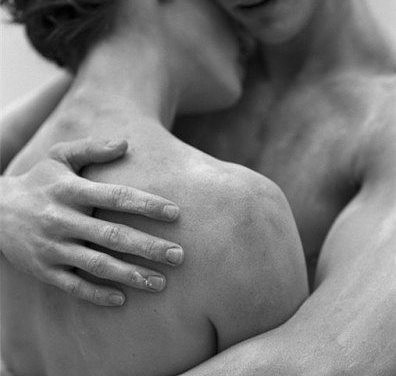 Греховное, страстно телесное...