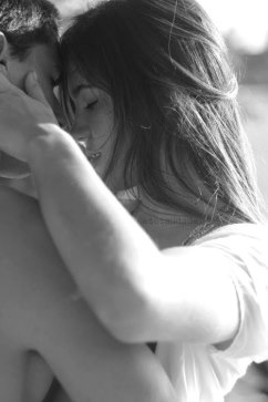 Помню поцелуй наш тайный...