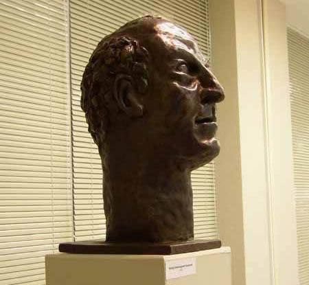 Иосиф Бродский Я памятник себе воздвиг иной!