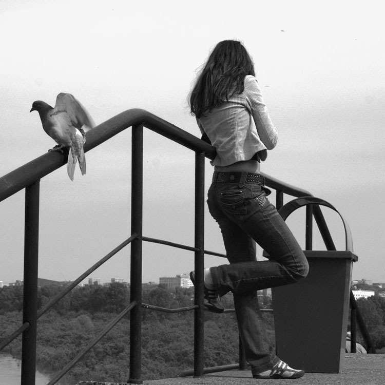 Невзаимная любовь. Грустные любовные картинки. Неразделенная любовь. Неразделенная любовь. Символ безответной любви.