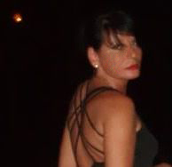 По лицу потекла слеза