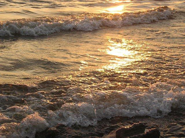 Мы смотрели на море