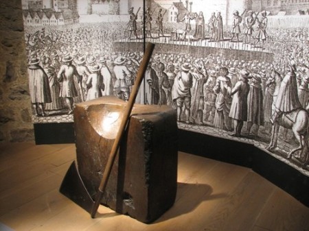 это глупо пытаться понять почему этот мир жесток