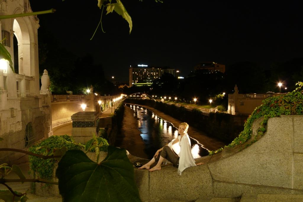 Я тебя к городам ревную