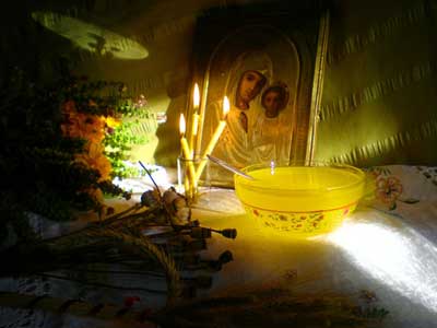 С медовым спасом