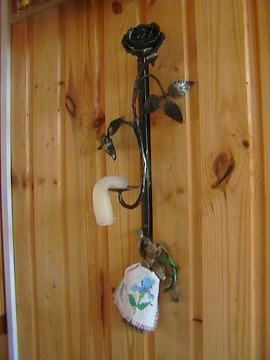 Обессилены от зноя люди, звери всей страны