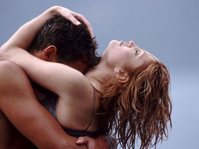 Оставьте нас хотя бы на минутку