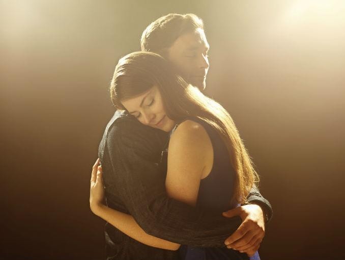 Стараемся ударить любви в спину!