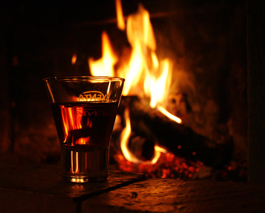 Люблю осенних вечеров уют...