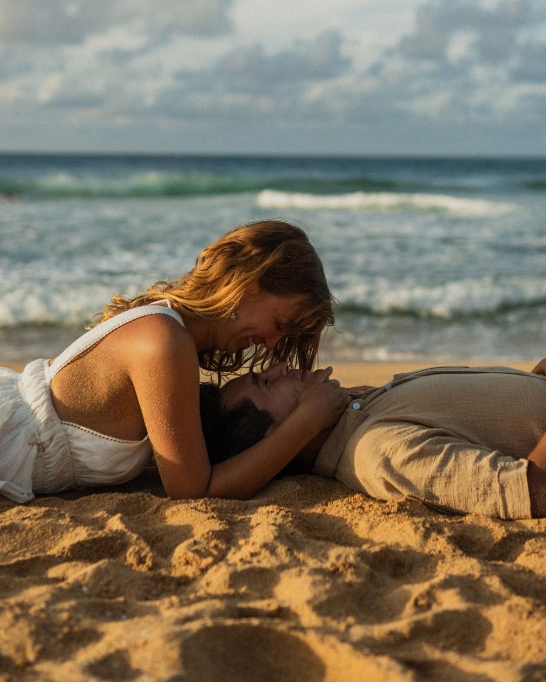 Мы пред рассветом заново родились