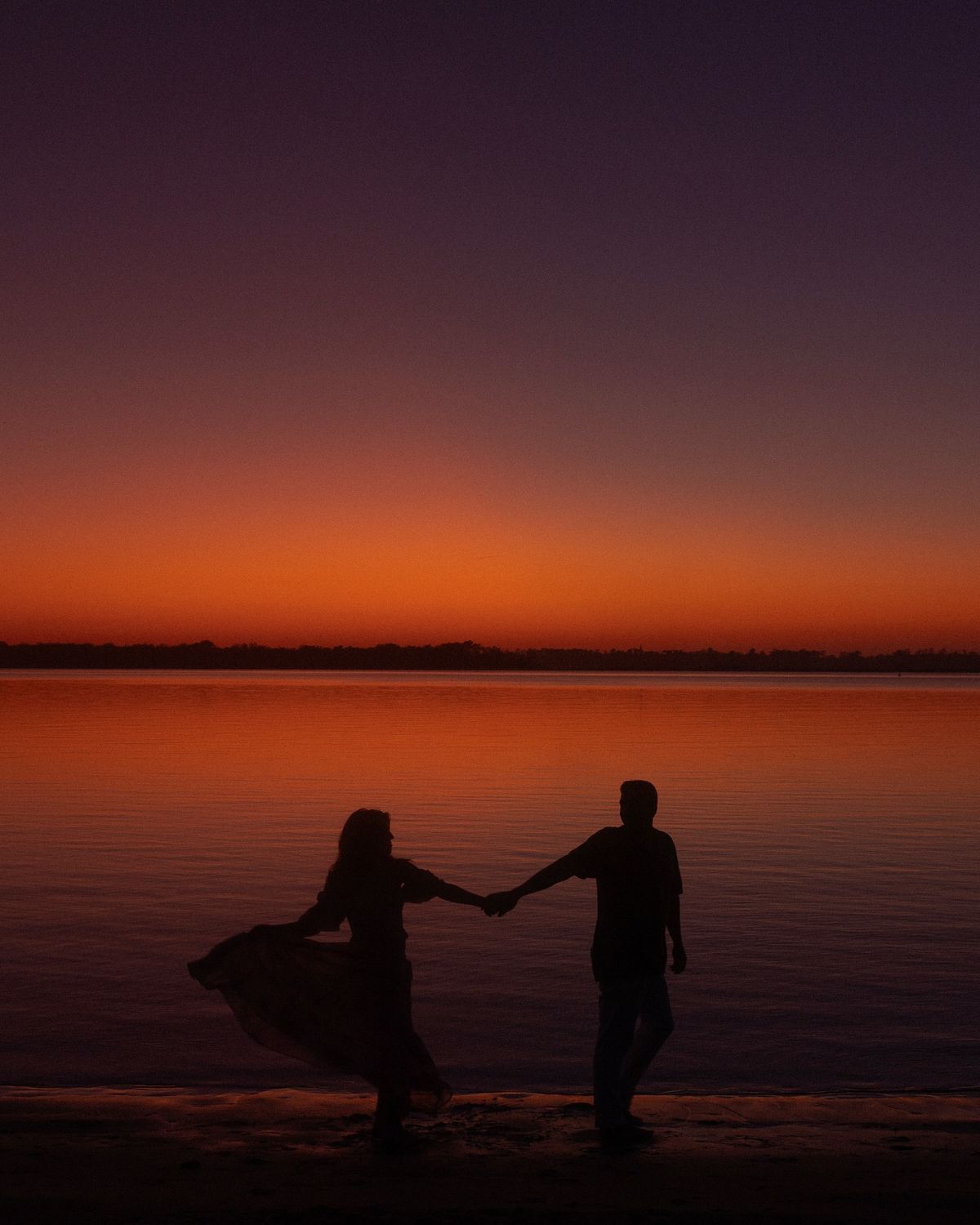 Твоя любовь как роза наслажденья!