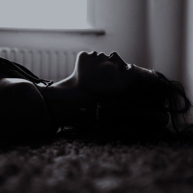 Мы повернём все чувства с тобой вспять!