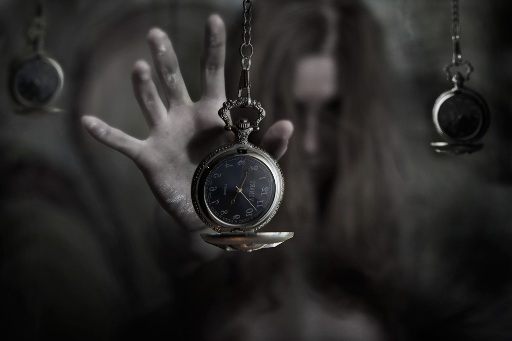 Как трудно мне объятья разорвать!