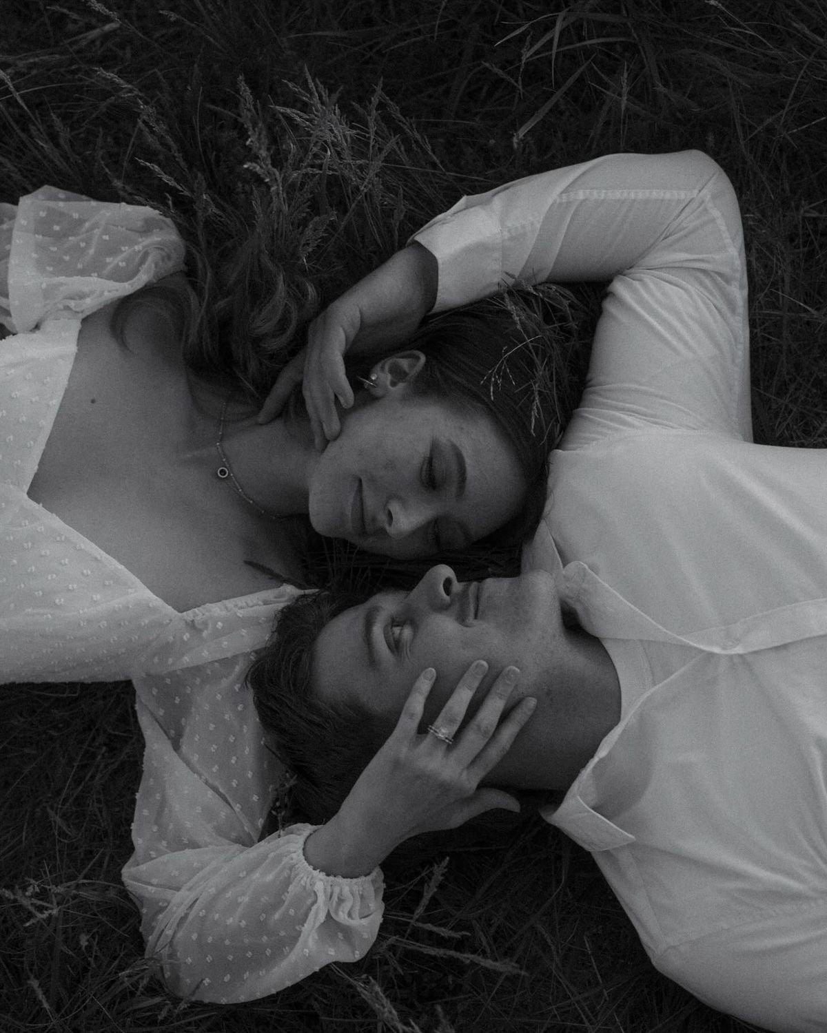 Мир пал с грехом могучим и всесильным