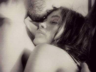 В солнечных лучах ко мне ступая!