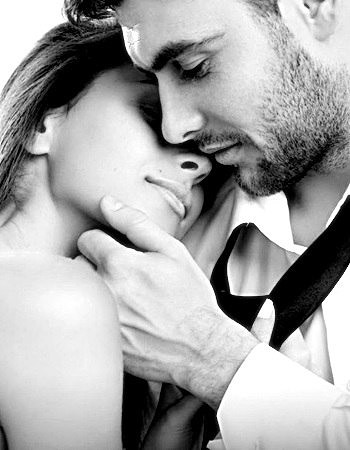 Уста, как свет зари, иль цвет коралла!