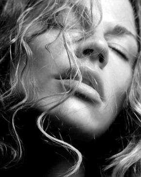 В этот час любви прекрасный!