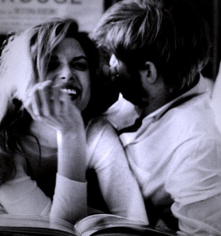 Как мимолётно гиблое мгновенье!