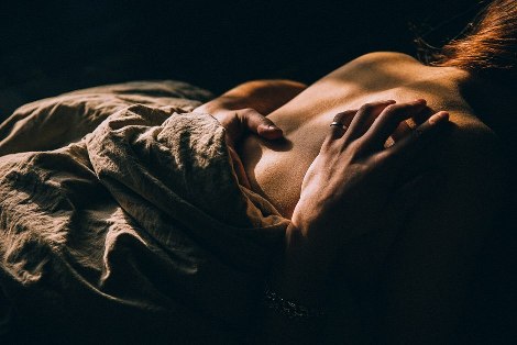 Мир весь погряз в грехах и без любви!