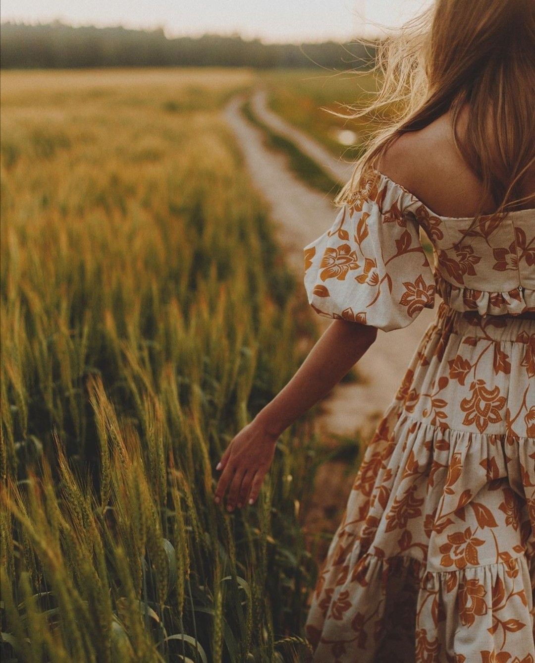 Вдаль унеся любви порыв в желаньях!