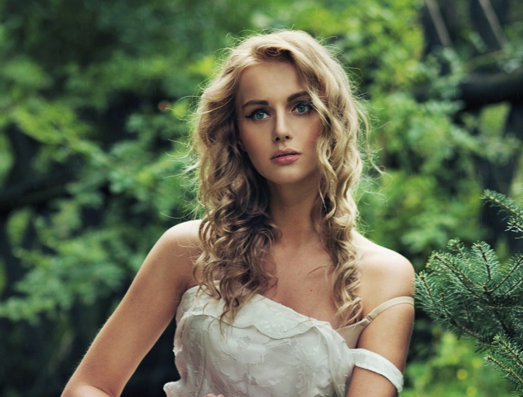 Душа горит, пылает вновь в огне!