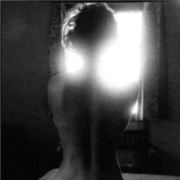 Но как прекрасна под запретами любовь!