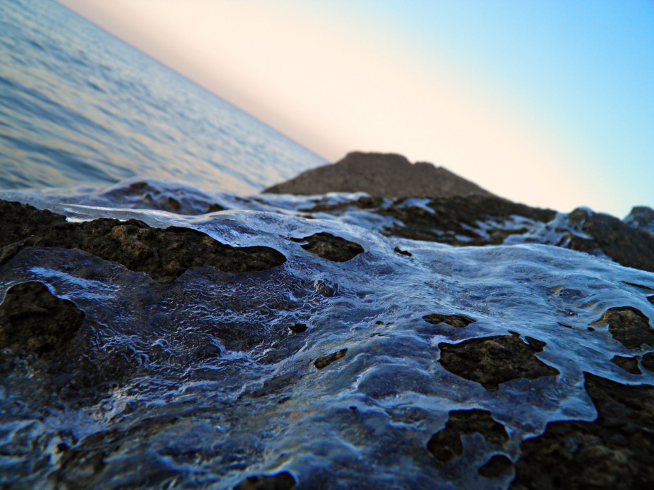 Роман с камнем