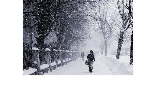 Я хочу держать тебя за плечи