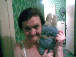 Я всё же не верю- тебя с нами нет!